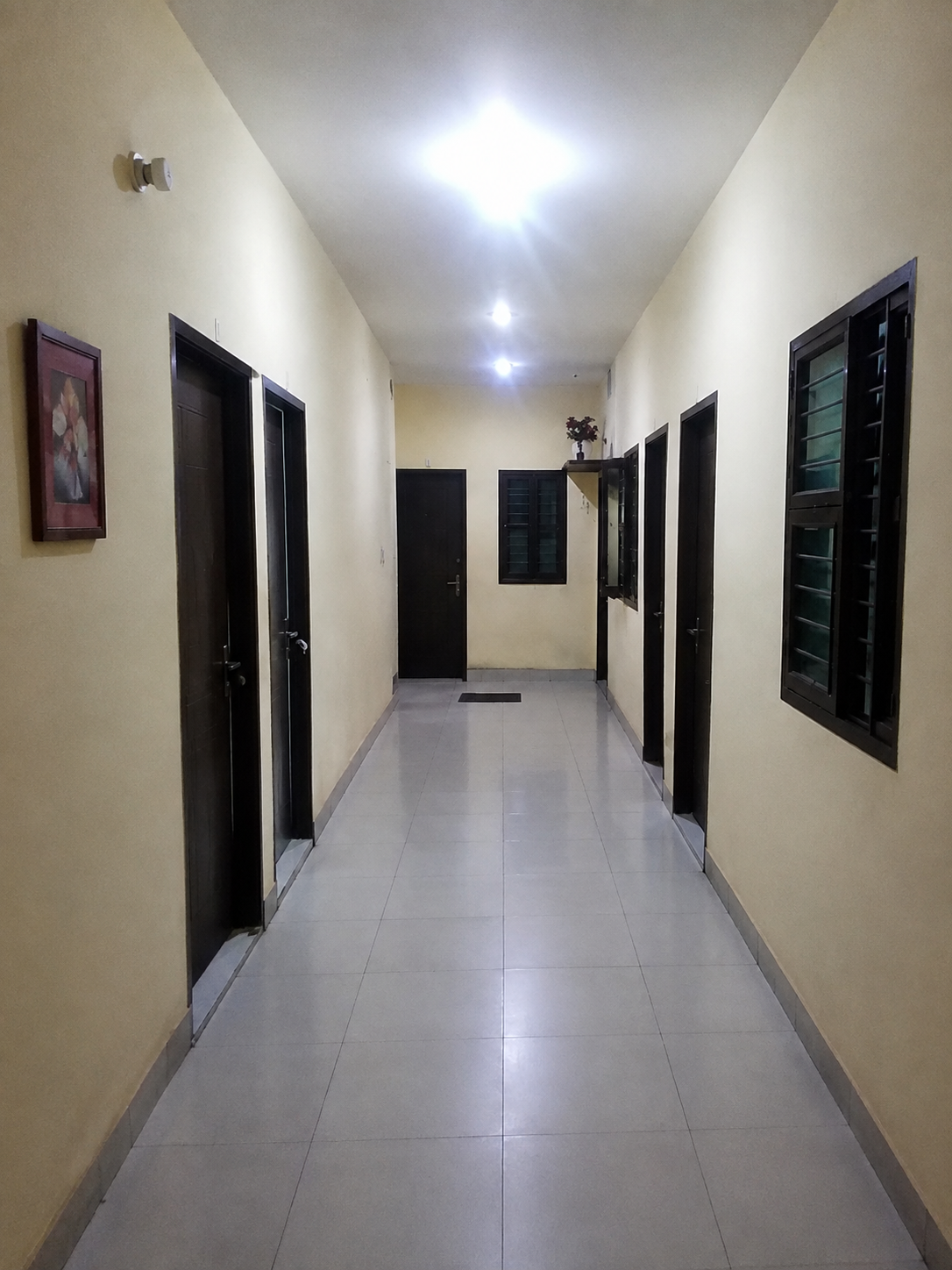 Jay Omkar PG hallway
