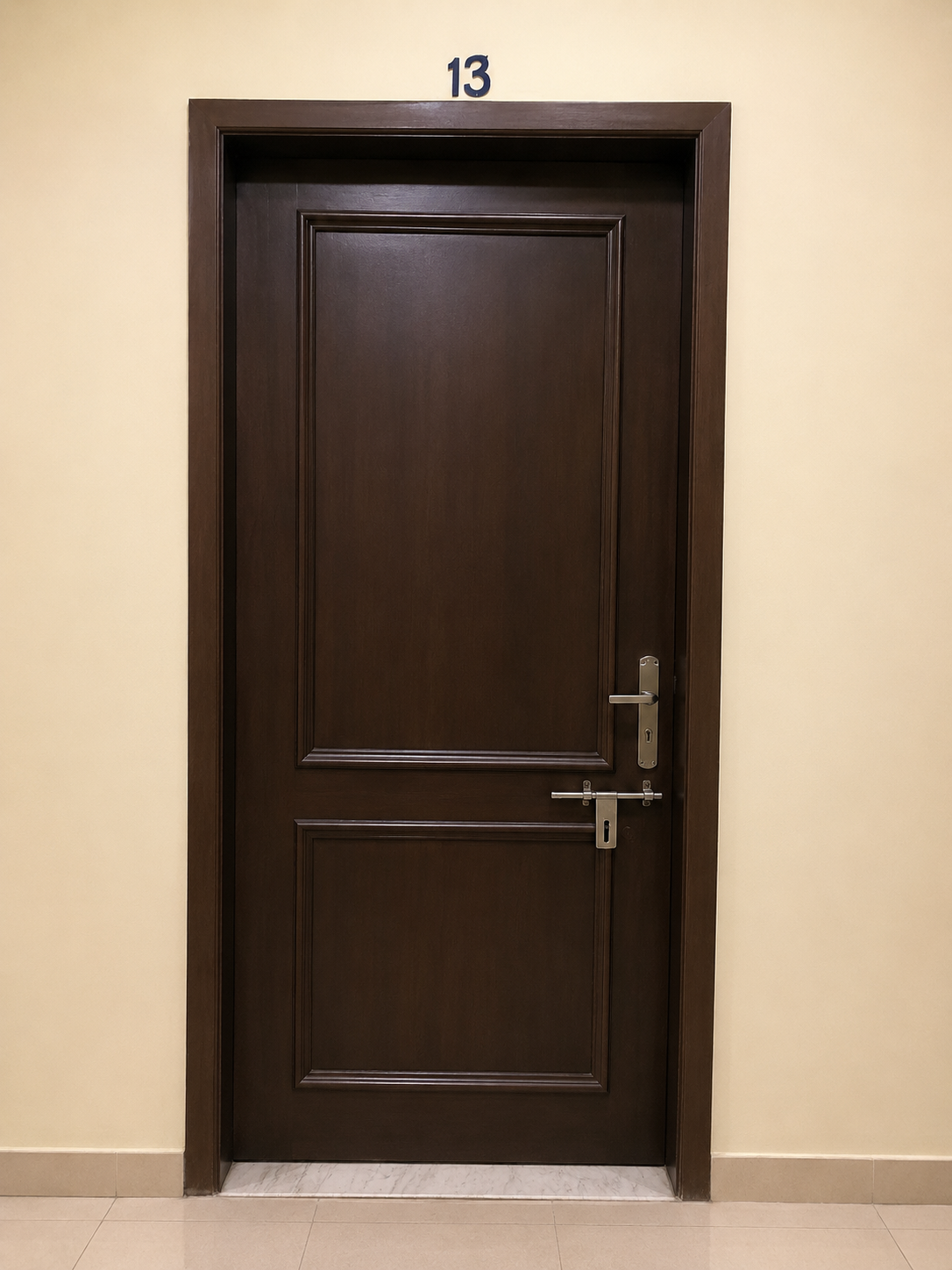Jay Omkar PG room entrance door
