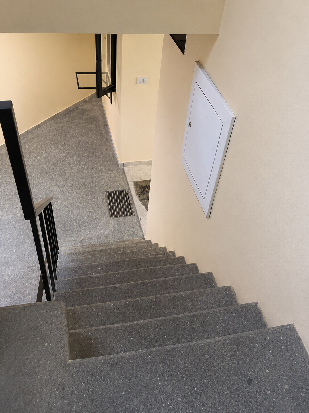 Jay Omkar PG staircase